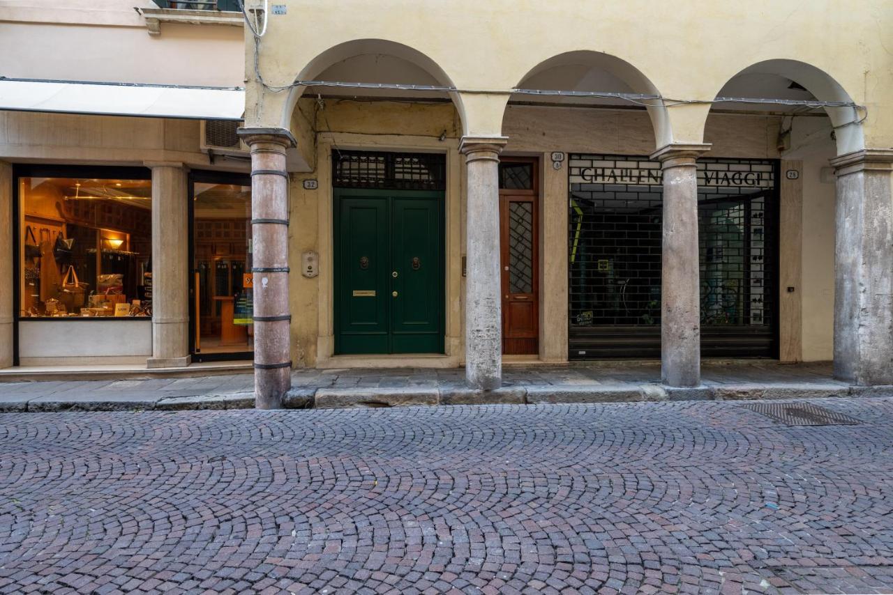 Piazza Delle Erbe Central Apartment Padova Exterior photo